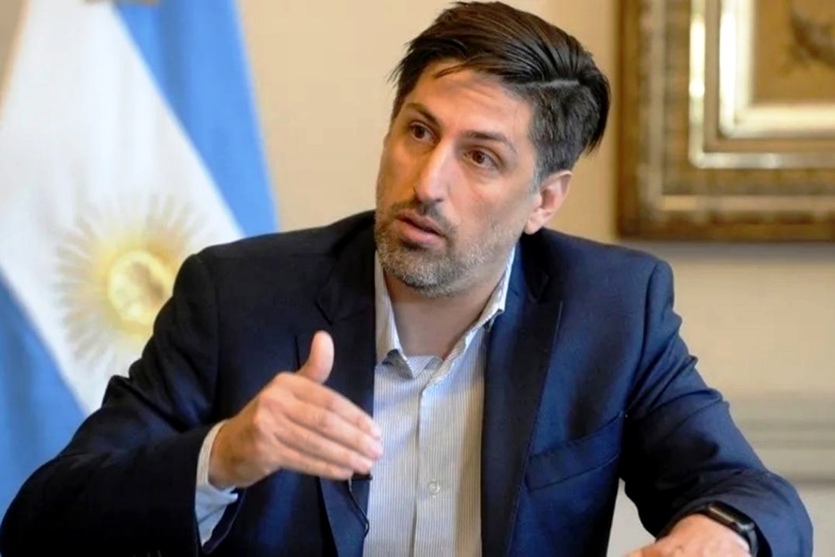 NICOLÁS TROTTA: “DISTRIBUIREMOS CIEN MIL COMPUTADORAS POR MES HASTA FIN DE AÑO”