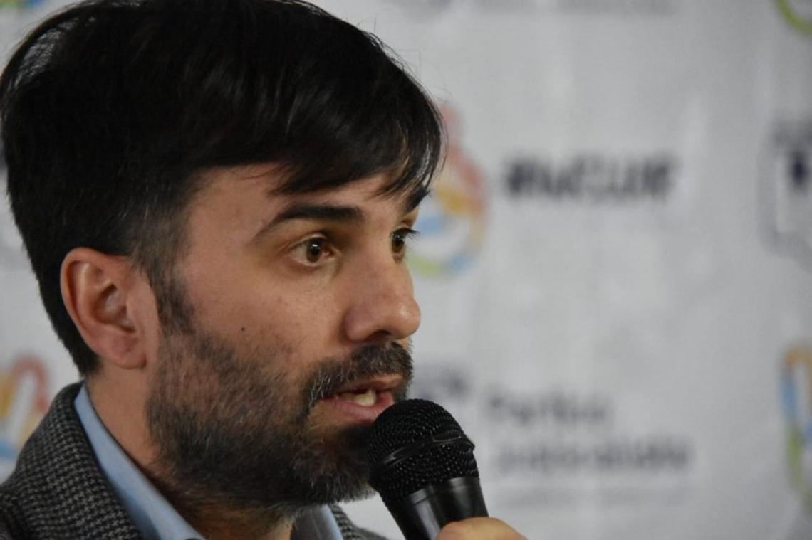CASTELLI VOLVIÓ A FASE 3 ANTE LA FUERTE SUBA DE CONTAGIOS