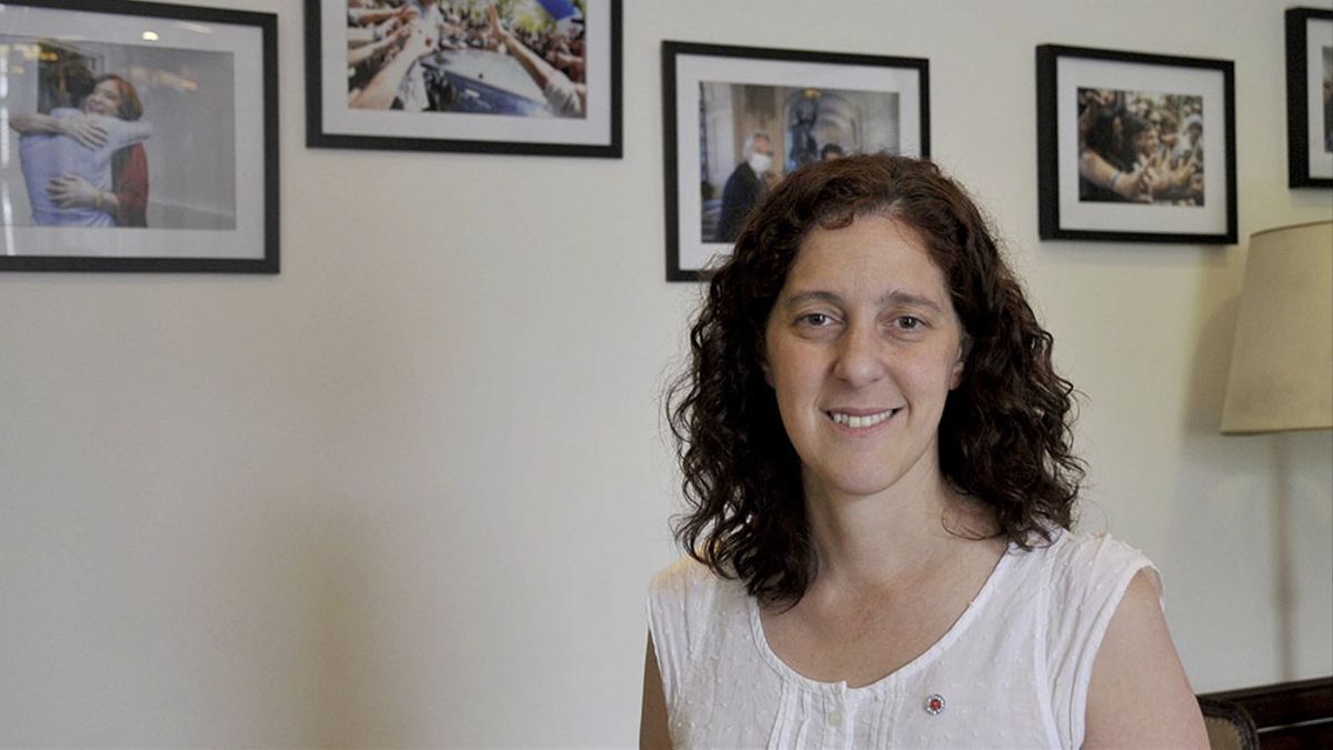 JESICA REY: “HUBO QUE APRENDER A VIVIR, GOBERNAR Y COMUNICAR EN PANDEMIA”