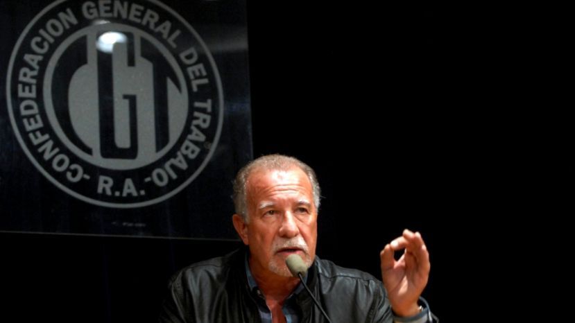 OMAR PLAINI: "HAY QUE REPLANTEAR Y CONTROLAR EL COMERCIO EXTERIOR"