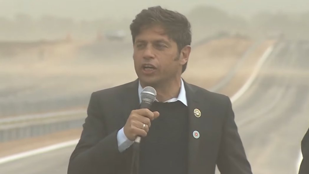 KICILLOF EN EZEIZA: “ESTAMOS VIVIENDO UN DÍA HISTÓRICO”