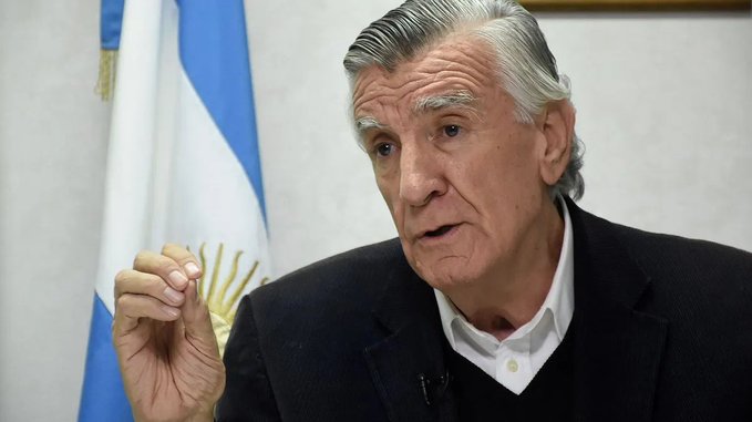 GIOJA: “EL PERONISMO DEBE LEVANTAR LA BANDERA NACIONAL, POPULAR Y DE JUSTICIA SOCIAL”