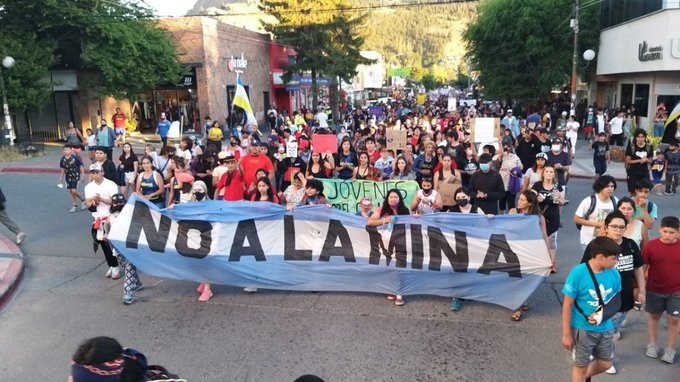 DESTACAN QUE  “LA MEGAMINERIA FUE REPUDIADA POR EL PUEBLO DE ESQUEL”