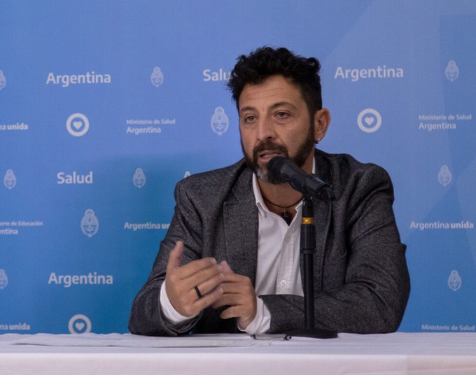 EN LA MASCULINIDAD PERSISTE “EL MANDATO DE AUTOSUFICIENCIA”