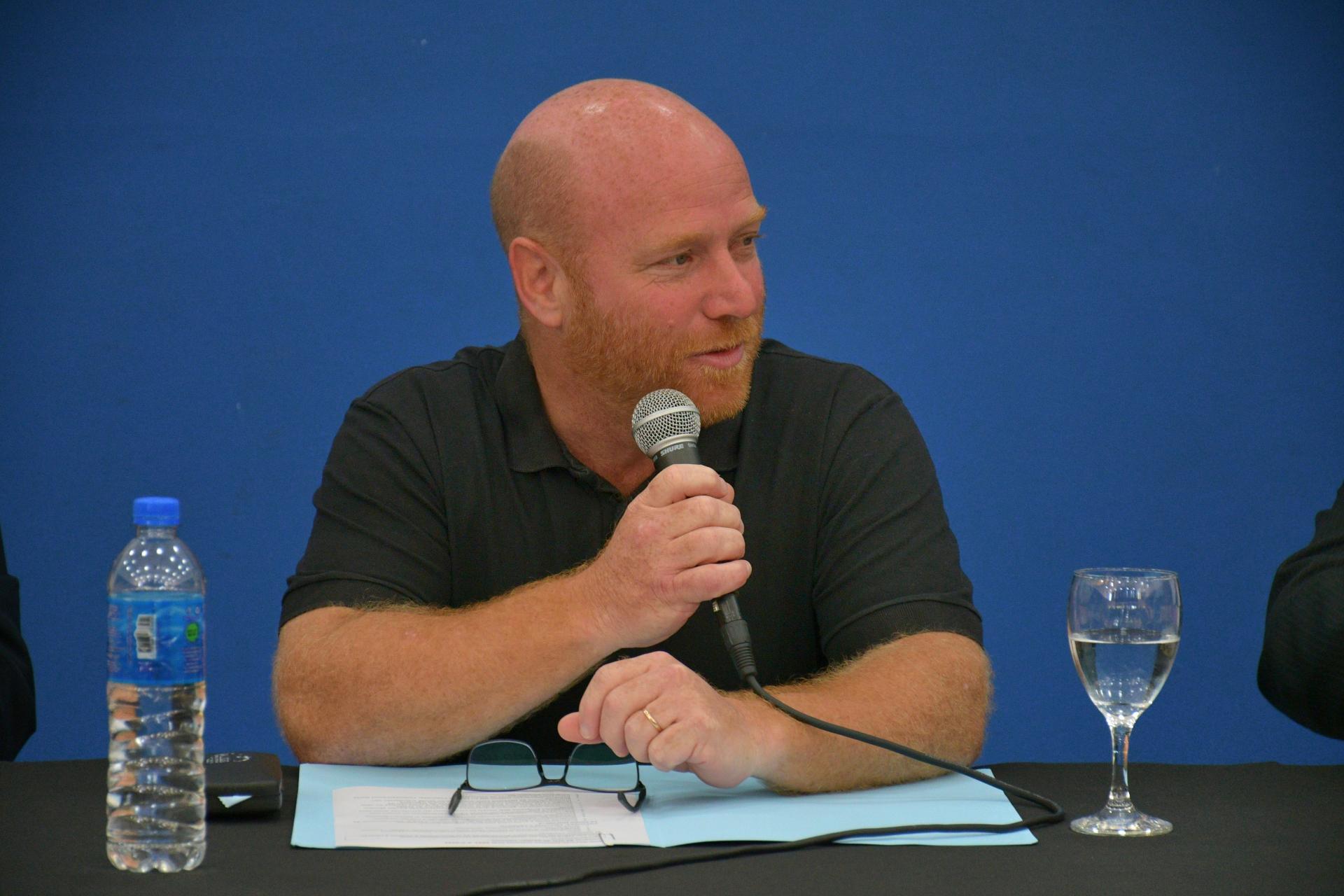 WALTER WISCHNIVETZKY: “HAY MUCHÍSIMA OFERTA GRATUITA Y DE CALIDAD”