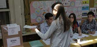 REVELAN QUE LOS JÓVENES HABLAN DE POLÍTICA PERO “EN SUS PROPIOS TÉRMINOS”