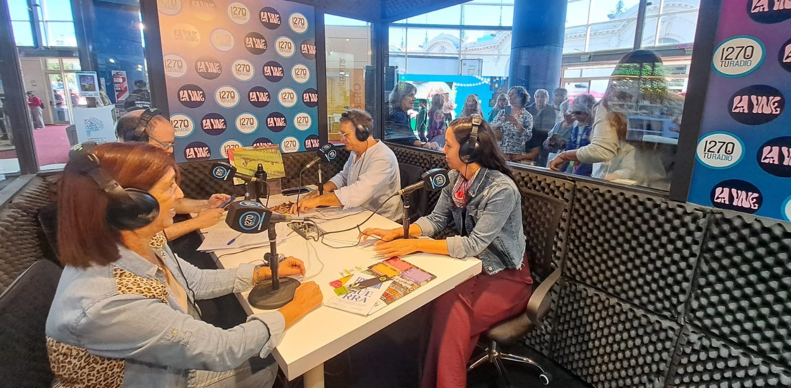 VECINOS Y VECINAS DE LA MUNICIPALIDAD DE SAN MARTÍN PRESENTAN UN RECETARIO SALUDABLE EN EL STAND PROVINCIAL