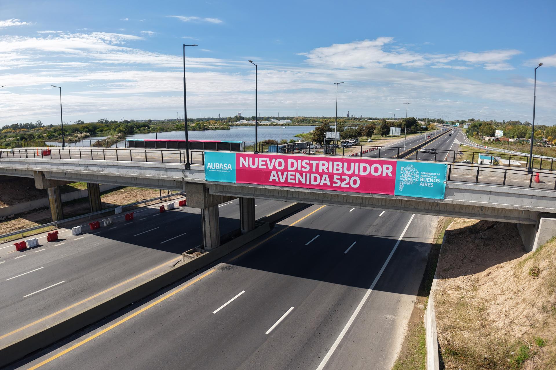 KICILLOF INAUGURÓ LA BAJADA DE LA AVENIDA 520 EN LA AUTOPISTA BS AS-LA PLATA