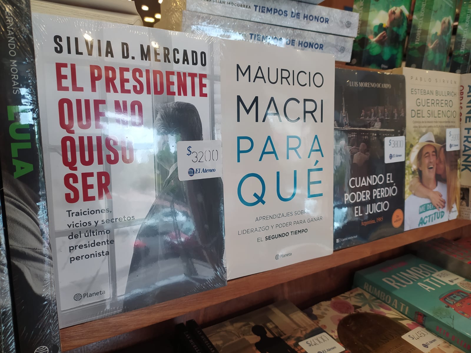 SALIÓ A LA VENTA EL LIBRO DE MAURICIO MACRI