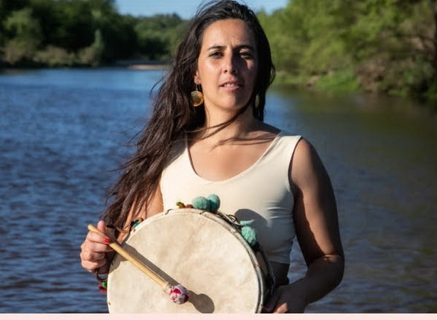ROMINA CANNISTRARO PRESENTA  “CANTOS REDONDOS”
