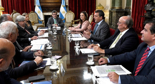 JOSÉ DE MENDIGUREN: "TENEMOS 40 MIL PYMES VIVAS"