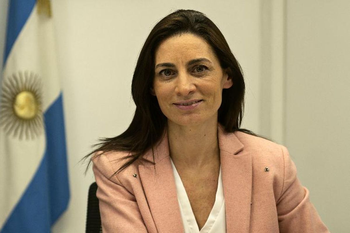 CARLA PITIOT: "NINGÚN PAÍS CON SOLIDEZ VA A PEDIR RESCATE AL TESORO"