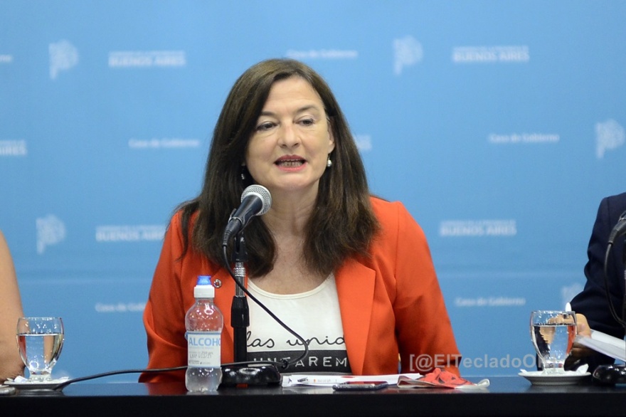 ESTELA DÍAZ: “NOS SORPRENDIERON  LAS EXPRESIONES DE DIFERENTES CANTANTES MUJERES”