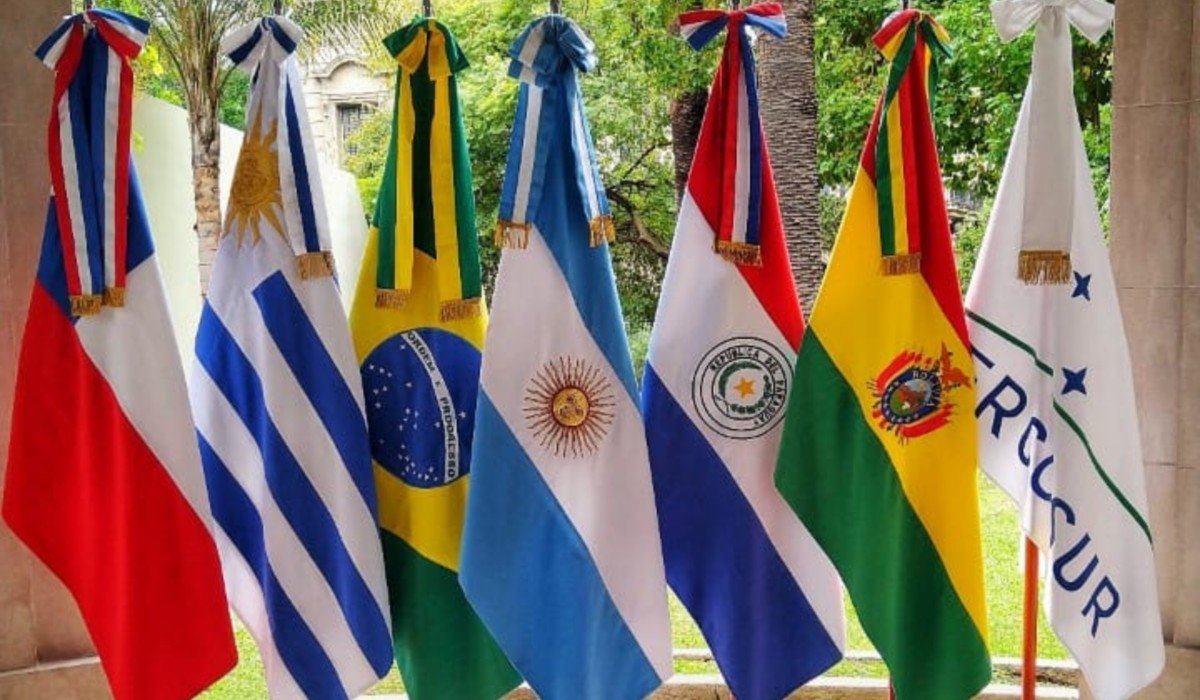 BUSCAN QUE SE DECLARE EL MERCOSUR COMO ZONA DE PAZ