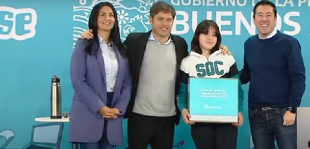 “CREEMOS QUE TENER UNA COMPUTADORA ES UN DERECHO DE LOS PIBES Y PIBAS DE LA PROVINCIA”