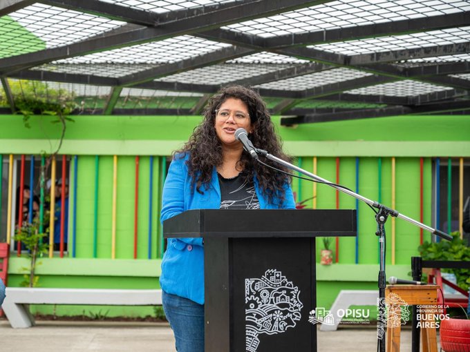 ROMINA BARRIOS: “LO QUE LE FALTA A LOS ESTADOS  EN DEMOCRACIA ES LOGRAR QUE LAS CIUDADES CREZCAN CON UN STOCK DE VIVIENDAS Y SERVICIOS”