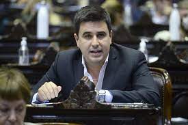 EDUARDO TONIOLLI CUESTIONÓ A VICTORIA VILLARUEL POR SU VÍNCULO CON EL REPRESOR JUAN DANIEL AMELONG