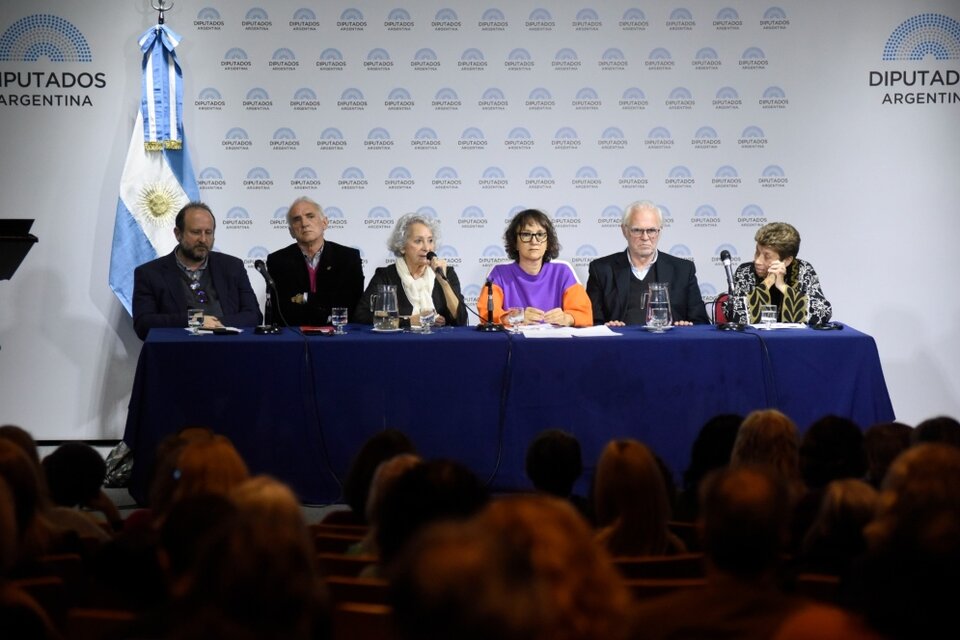 MARA BRAWER: “NO PODEMOS OBLIGAR A LAS PERSONAS A SUFRIR”