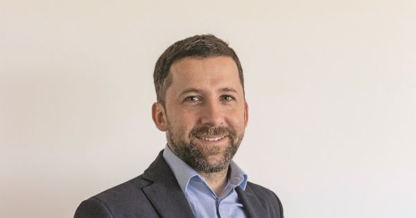 CARLOS FIGUEROA: “AEROLÍNEAS LE PERMITE HOY A LA ARGENTINA TENER 38 CIUDADES CONECTADAS”