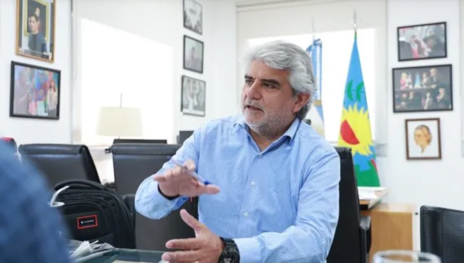 WALTER CORREA: “LA EXTREMA DERECHA HACE COMPLEJA UNA SITUACIÓN SIMPLE COMO ES IR A VOTAR”
