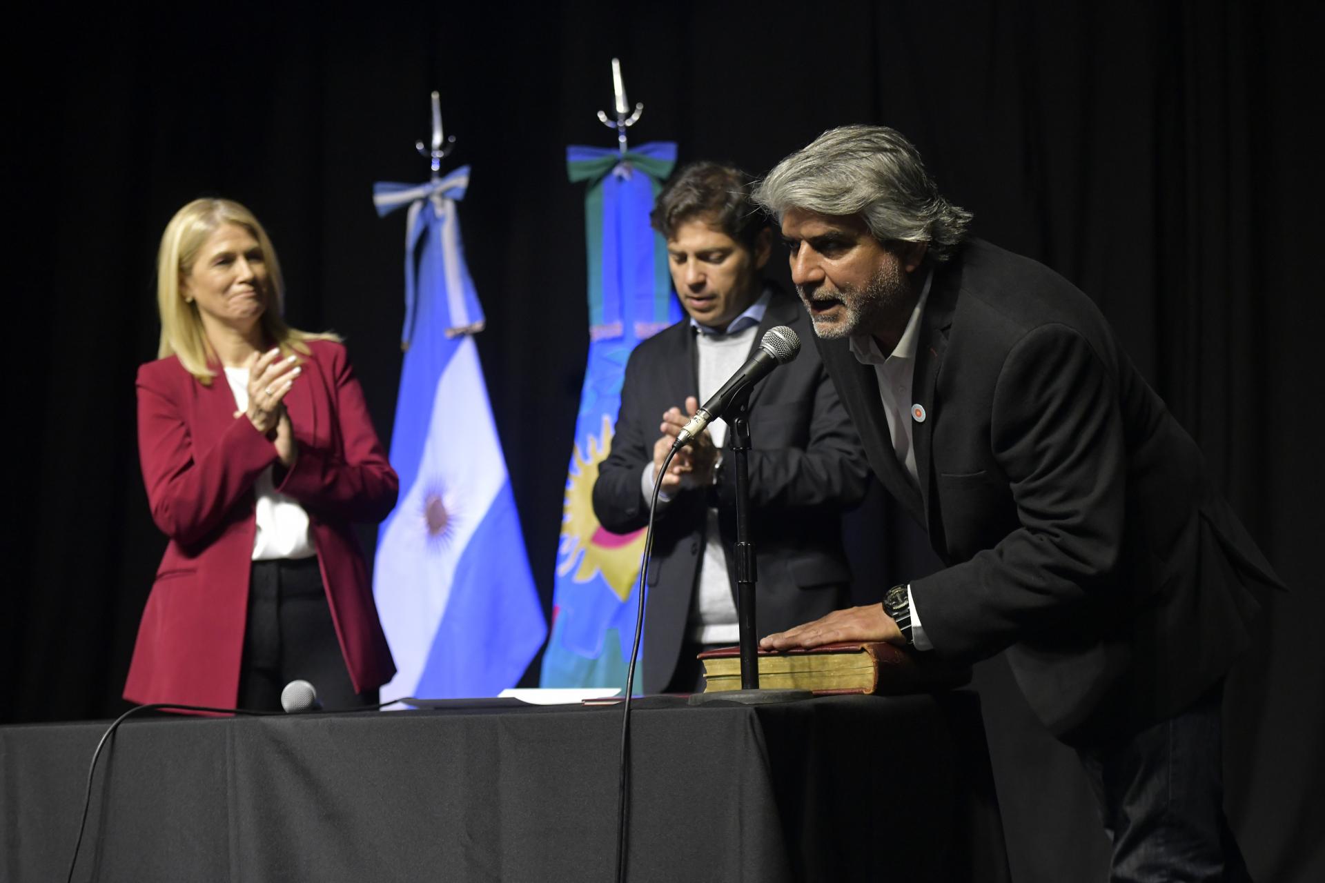 AXEL KICILLOF TOMÓ JURAMENTO AL NUEVO MINISTRO DE TRABAJO DE LA PROVINCIA