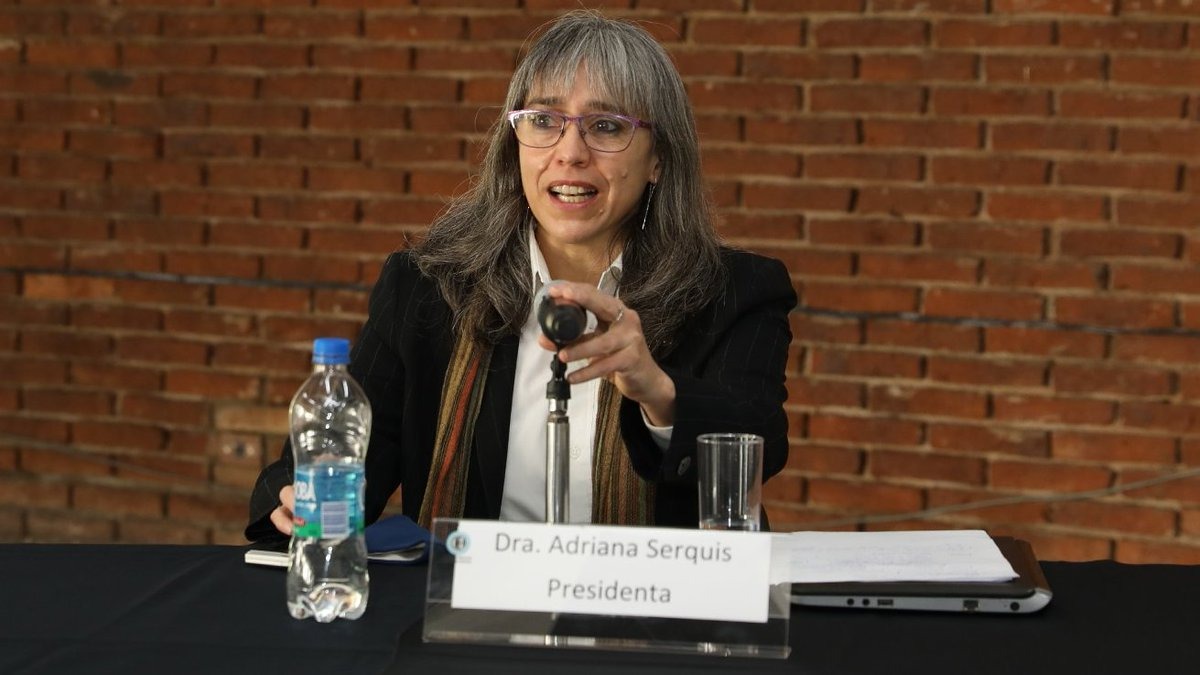 ADRIANA SARQUÍS: “HAY UNA SOCIEDAD QUE AÚN SIGUE CREYENDO EN LAS LEYES”