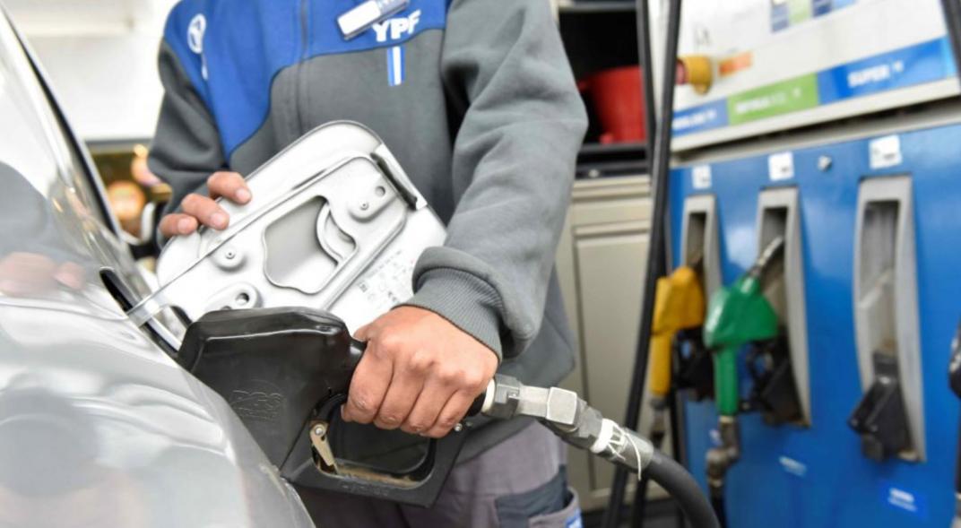 SE CARGA COMBUSTIBLE CON NORMALIDAD EN ESTACIONES YPF DE LA PLATA