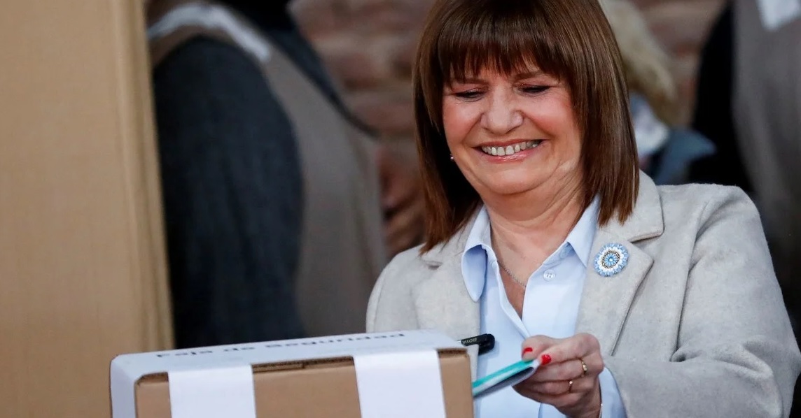 PATRICIA BULLRICH: “SI LA GENTE ME ACOMPAÑA ASUMIRÉ EN EL SENADO”