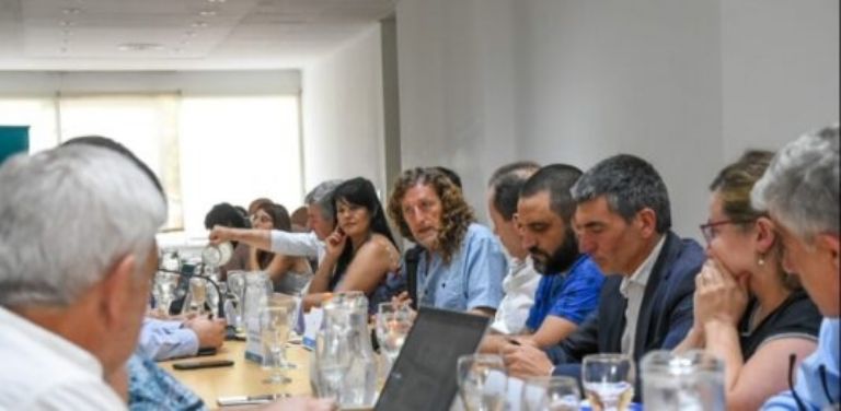 CONTINÚA LA PARITARIA CON LOS ESTATALES BONAERENSES