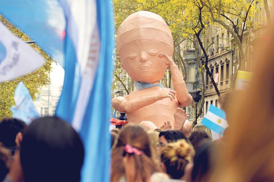 MAPEAN SECTORES FUNDAMENTALISTAS Y CONSERVADORES DE LA REGIÓN