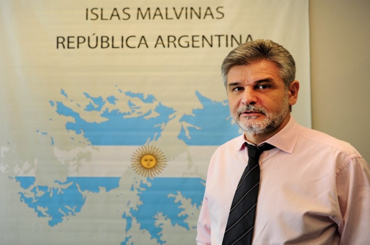 DANIEL FILMUS: “EL FUTURO DE LA HUMANIDAD SE DIRIME EN ANTÁRTIDA”