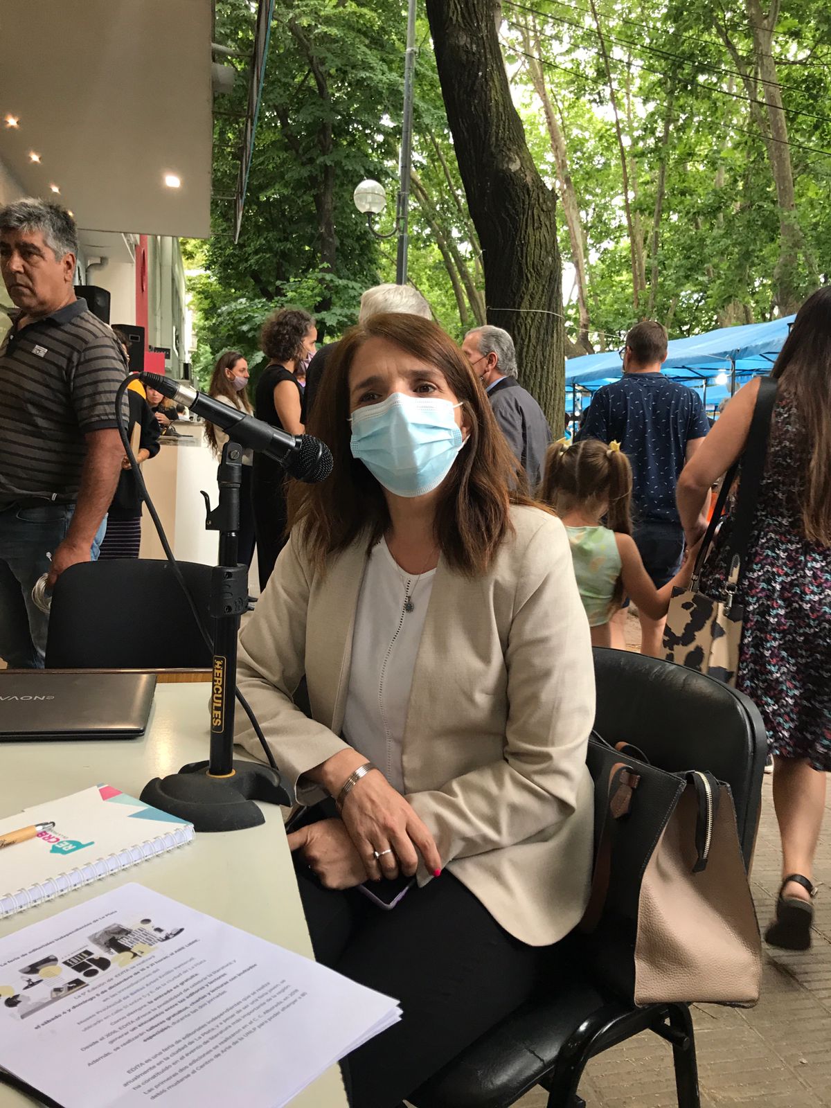 LORENA RIESGO: “LA PROVINCIA ACOMPAÑA A LAS EDITORIALES INDEPENDIENTES”
