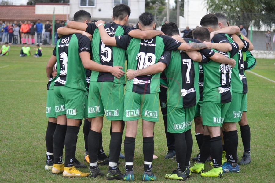 CON HOMENAJES AL TATA BROWN, CRECE EL CLUB ATLÉTICO RANCHOS