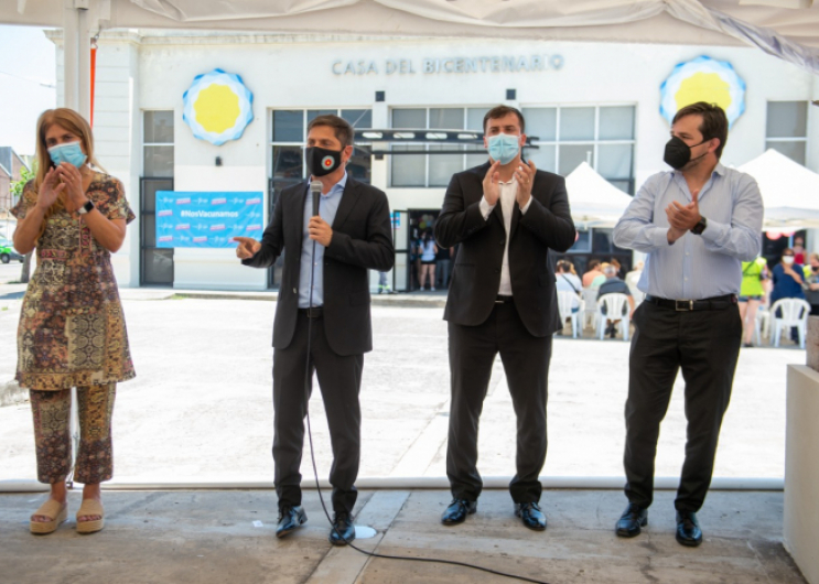KICILLOF ANUNCIÓ 3° DOSIS LIBRE PARA MAYORES DE 60, TRABAJADORES DE LA SALUD E INMUNODEPRIMIDOS