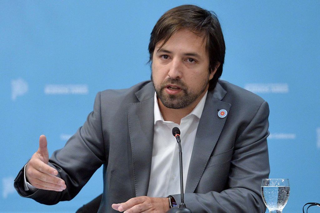 KREPLAK: "ES INDISPENSABLE SEGUIR VACUNANDO DESDE LOS 3 AÑOS"