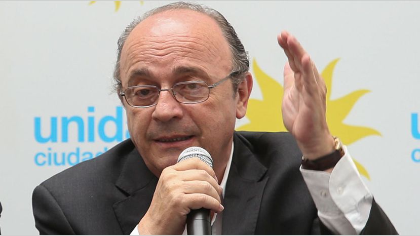 LEOPOLDO MOREU: “PARA HABLAR DE UN ‘RESURGIR DE LA UCR’ TIENE QUE SEPARARSE DE JUNTOS POR EL CAMBIO”