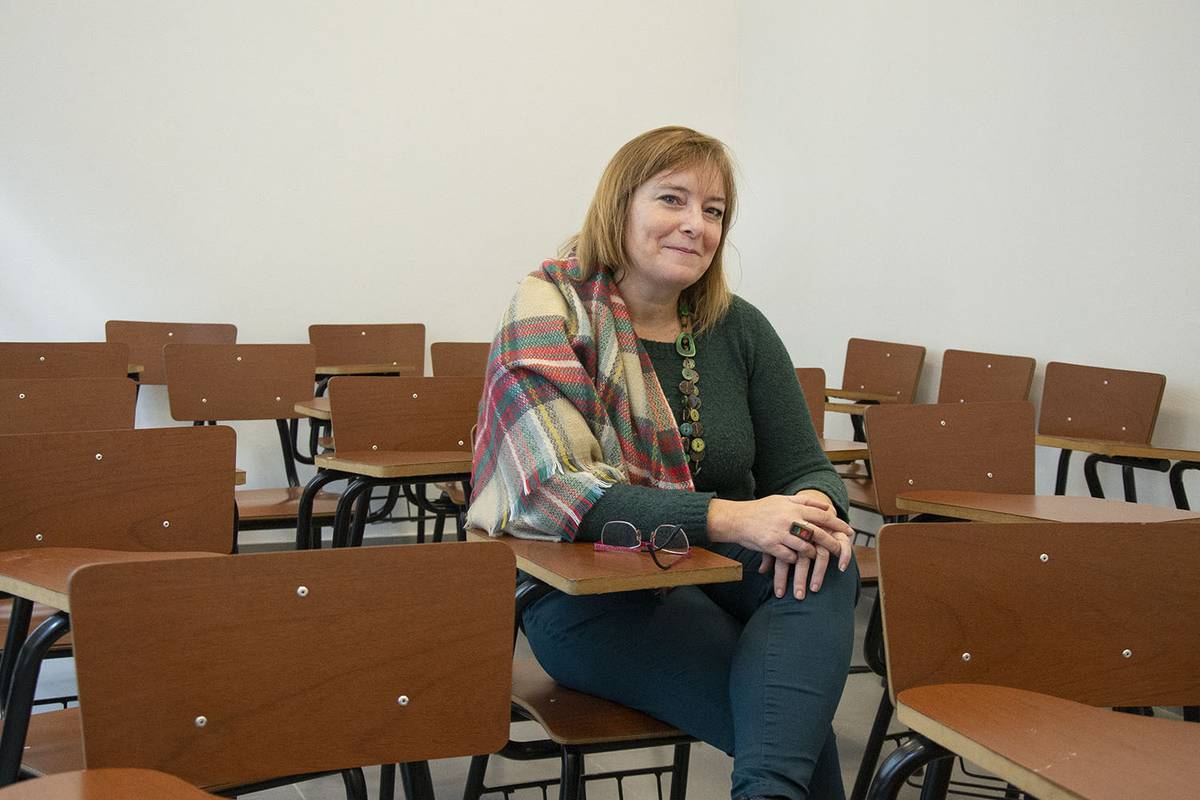 MYRIAM SOUTHWELL PRESENTÓ SU LIBRO CEREMONIAS EN LA TORMENTA
