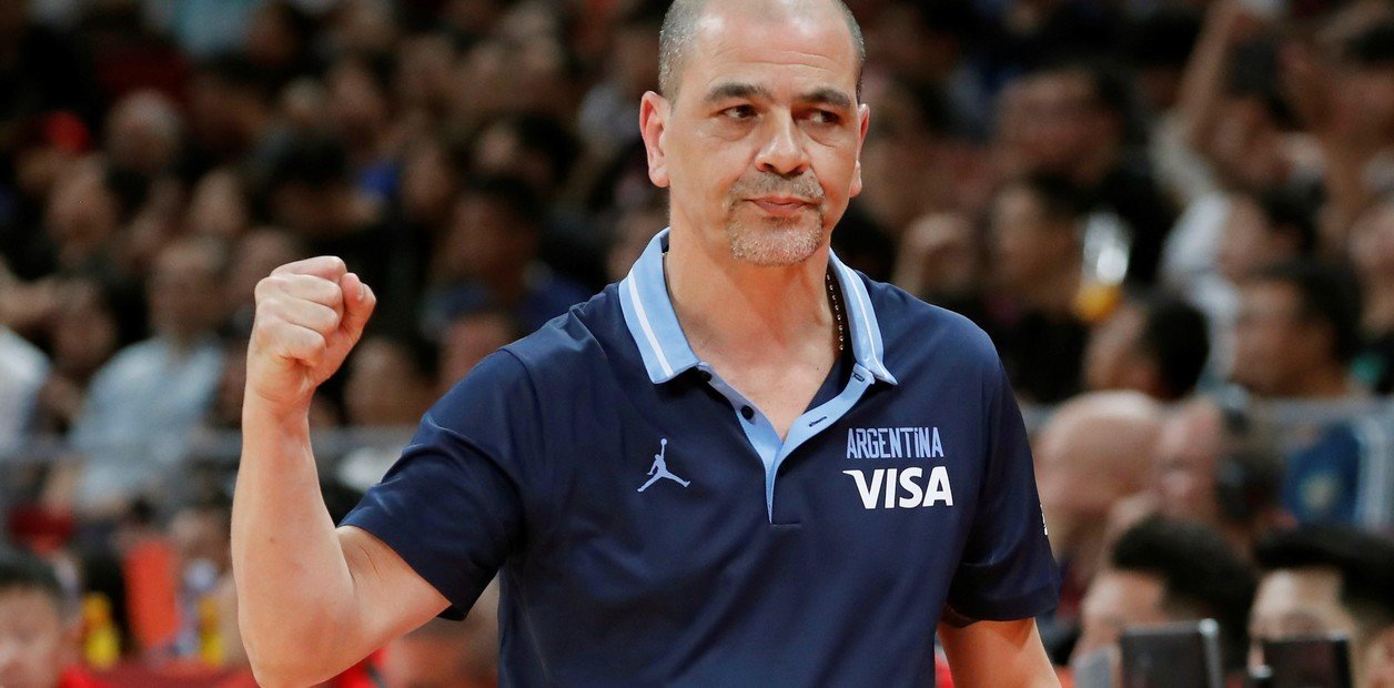SE DEFINE SI LA OVEJA HERNÁNDEZ SIGUE AL FRENTE DE LA SELECCIÓN