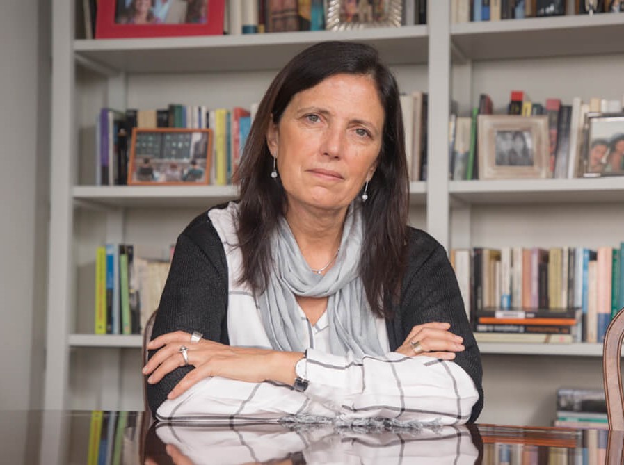 CLAUDIA PIÑEIRO ORGULLOSA TRAS GANAR EL PREMIO DASHIELL HAMMETT