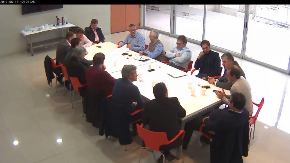 CÉSAR ALBARRACÍN: "EN LA REUNIÓN SE ARMARON LAS CAUSAS AL 'PATA' MEDINA"