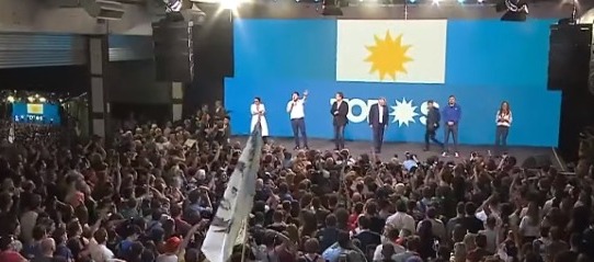 EL FRENTE DE TODOS CELEBRÓ EL RESULTADO DE LAS ELECCIONES LEGISLATIVAS