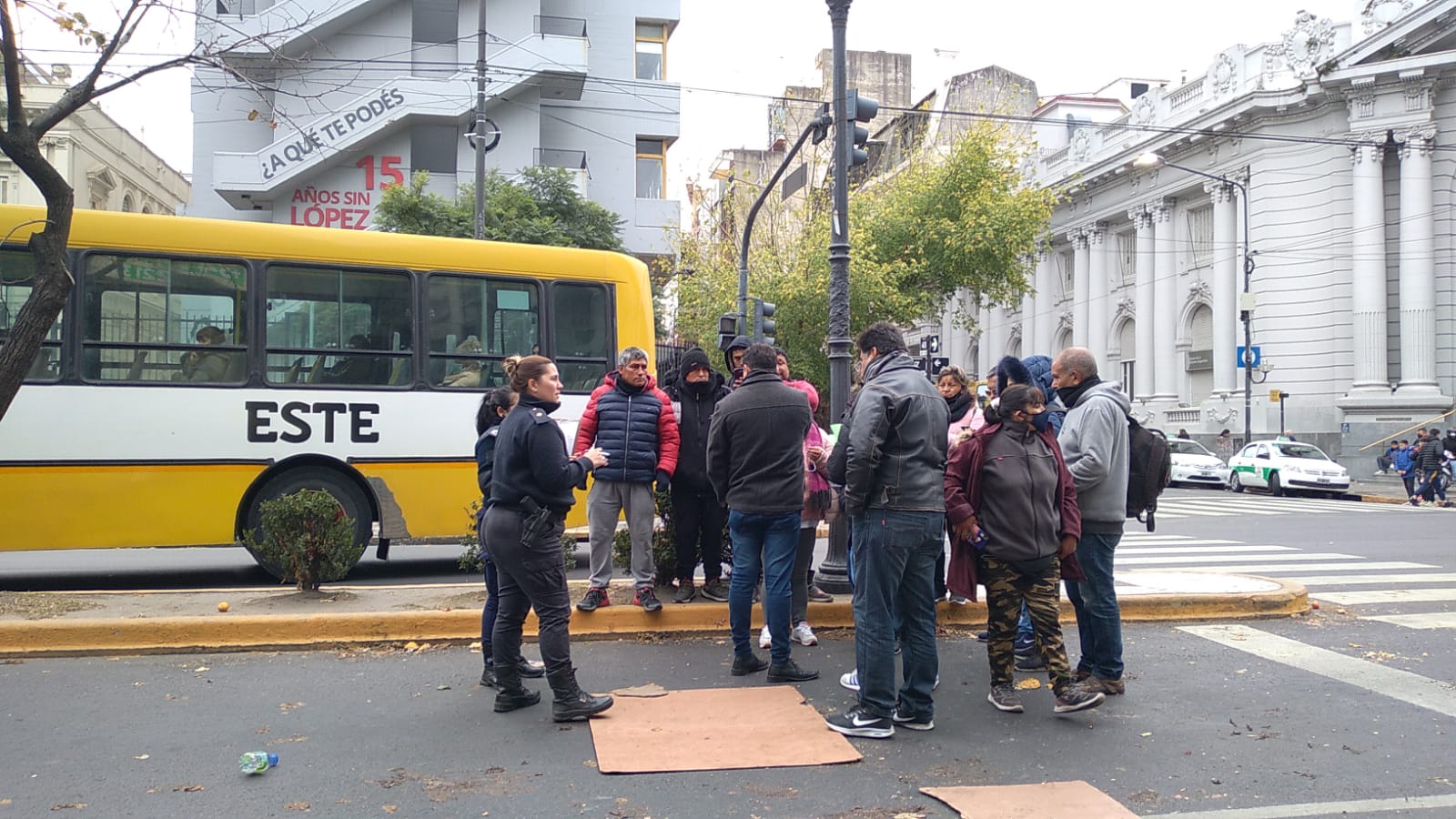NUEVO OPERATIVO PARA ERRADICAR LA VENTA AMBULANTE EN LA CIUDAD